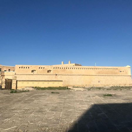 St. Elmo Apartments La La Valletta Esterno foto